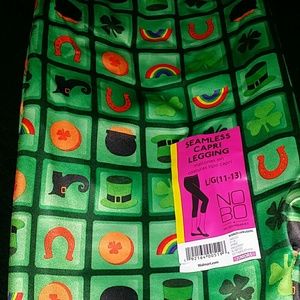 Seamless St Pat's Capri Leggings